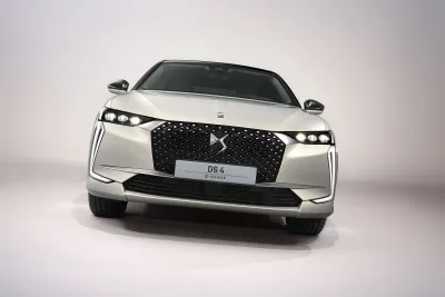 DS 4